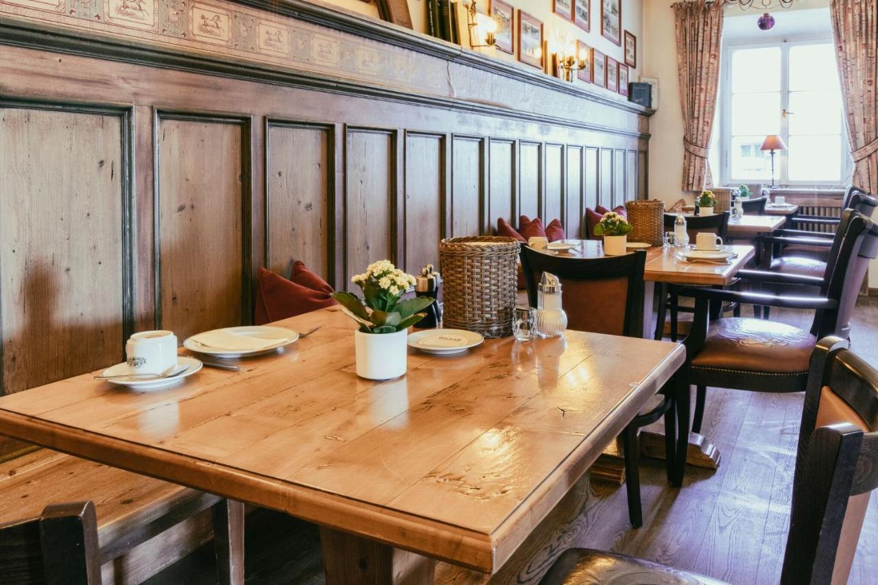 Hotel Gasthof Alte Post Holzkirchen Holzkirchen  Buitenkant foto