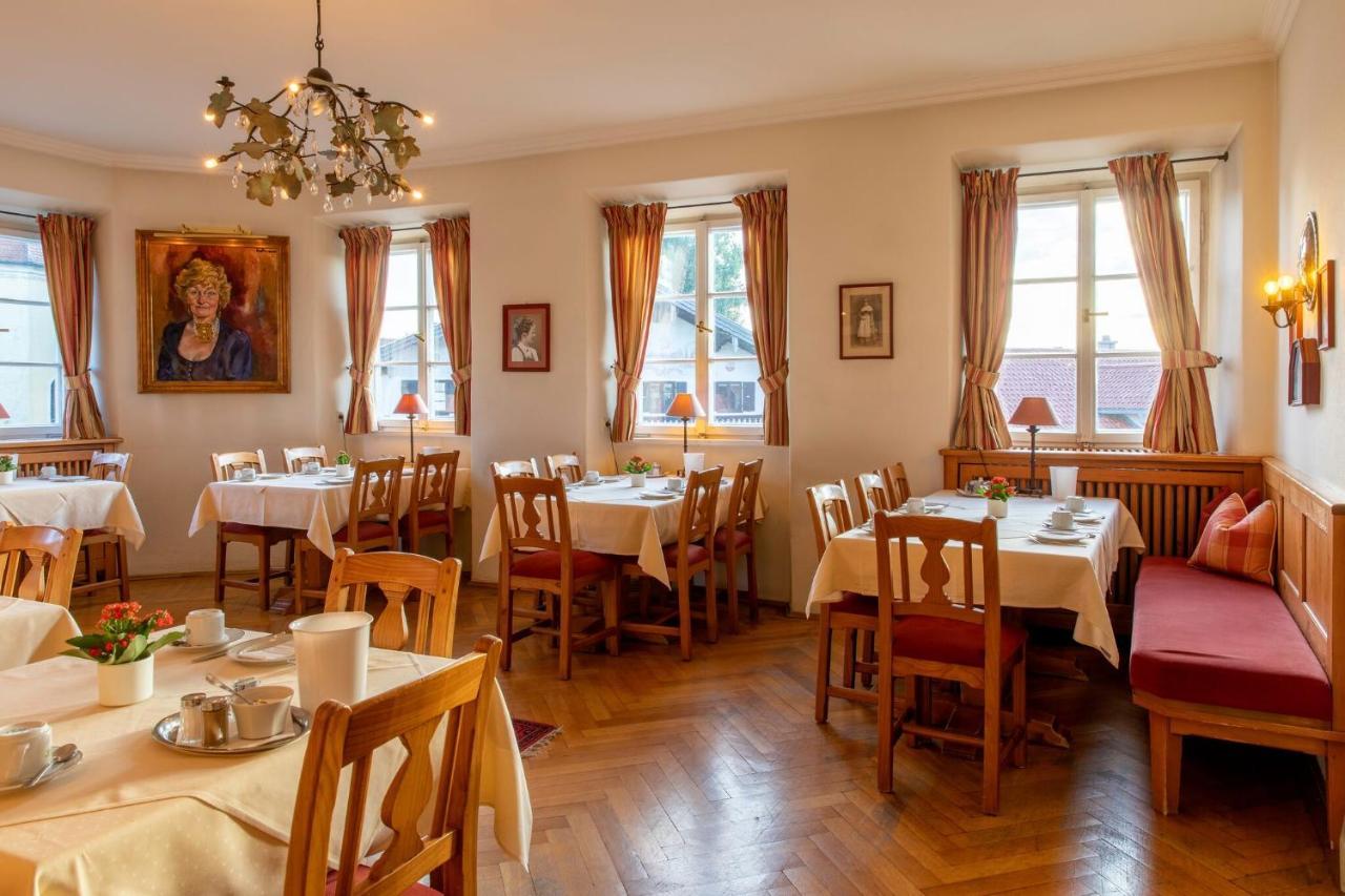 Hotel Gasthof Alte Post Holzkirchen Holzkirchen  Buitenkant foto