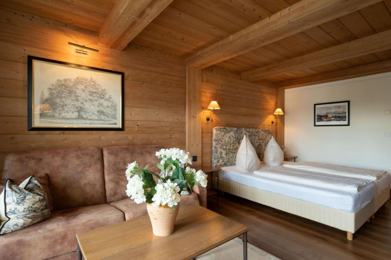 Hotel Gasthof Alte Post Holzkirchen Holzkirchen  Buitenkant foto