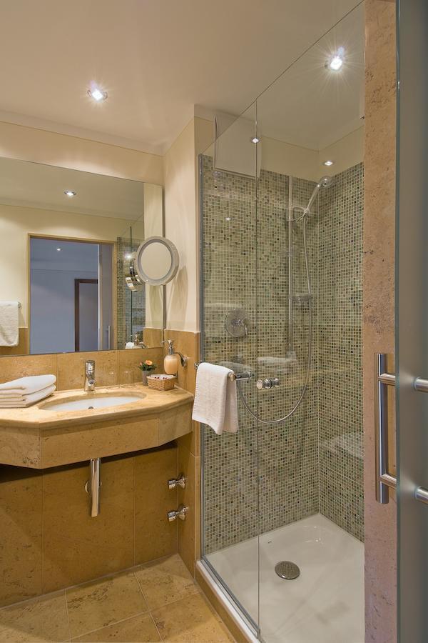 Hotel Gasthof Alte Post Holzkirchen Holzkirchen  Kamer foto