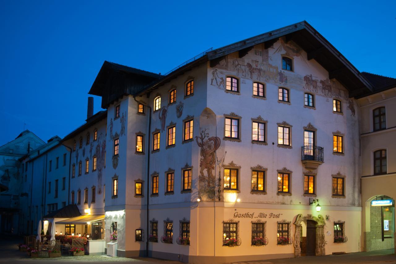 Hotel Gasthof Alte Post Holzkirchen Holzkirchen  Buitenkant foto
