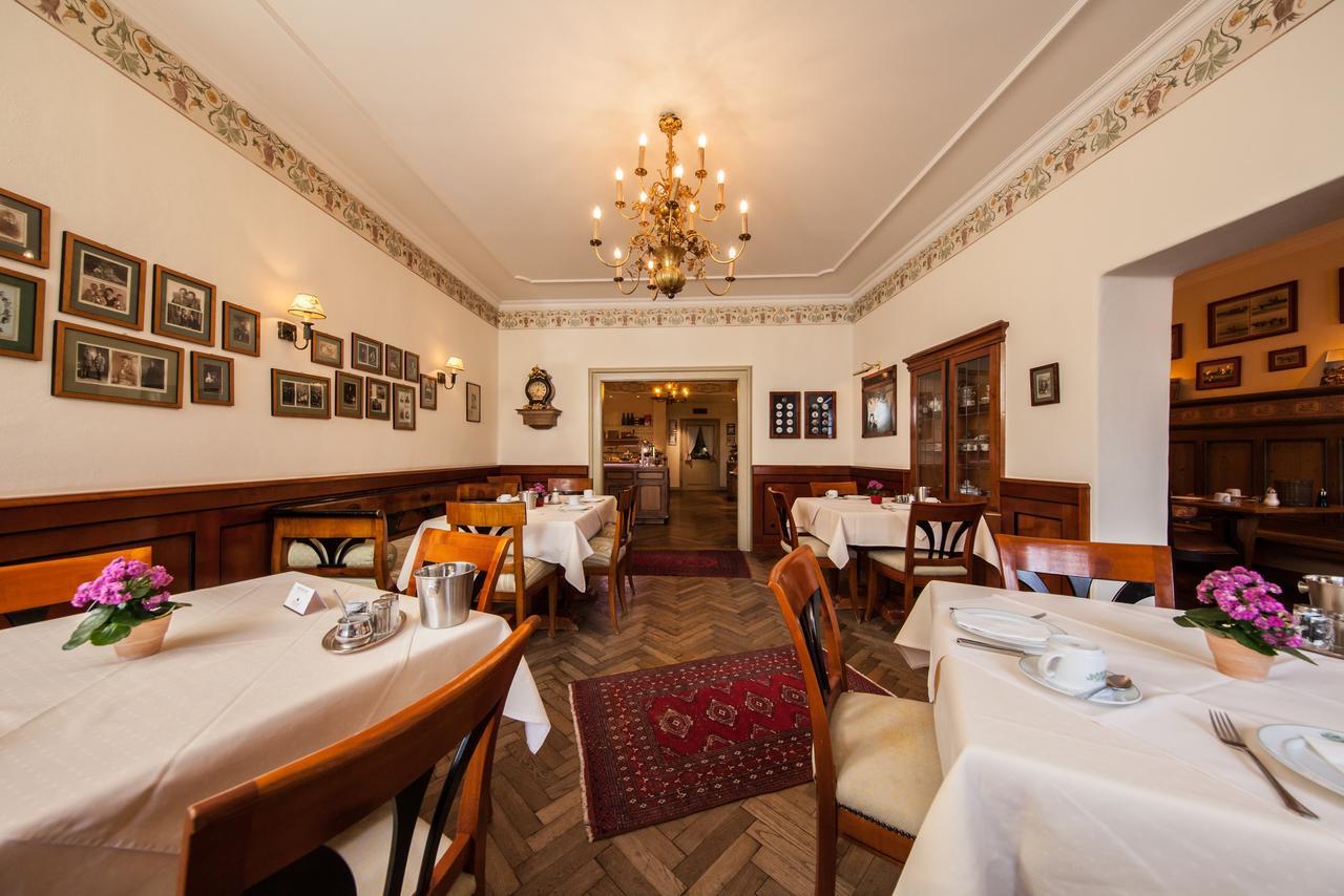Hotel Gasthof Alte Post Holzkirchen Holzkirchen  Buitenkant foto